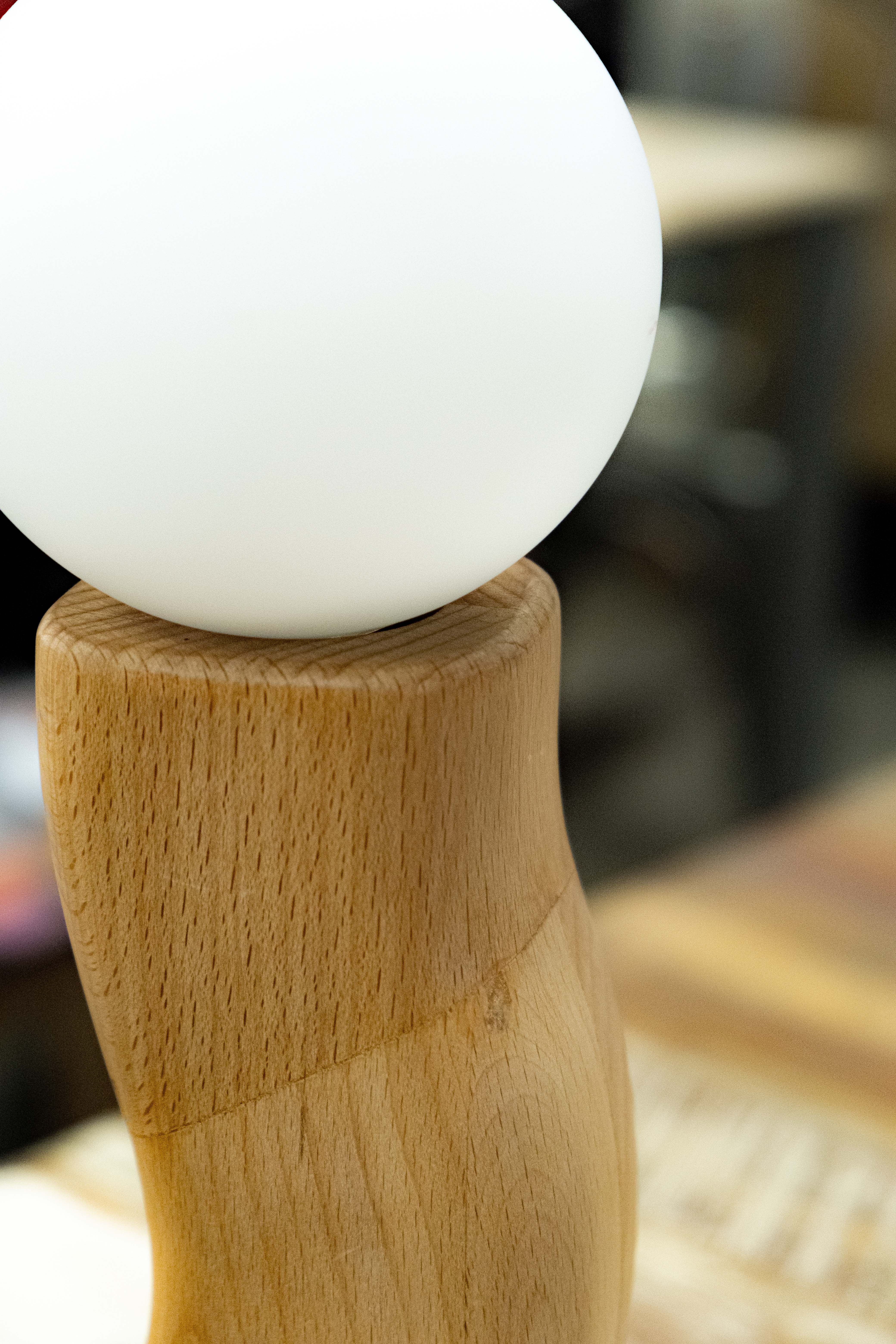 Wavy Table Lamp