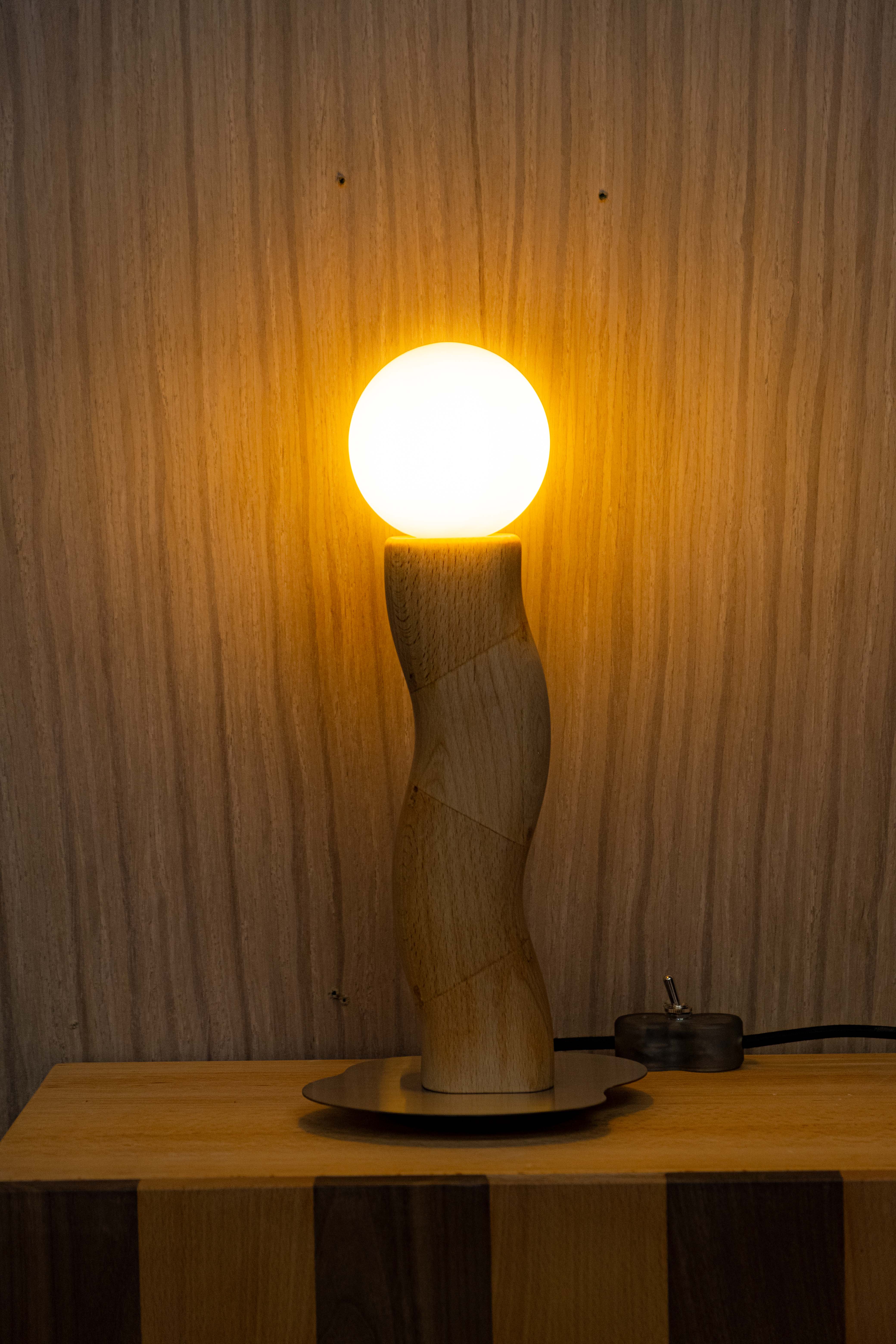 Wavy Table Lamp