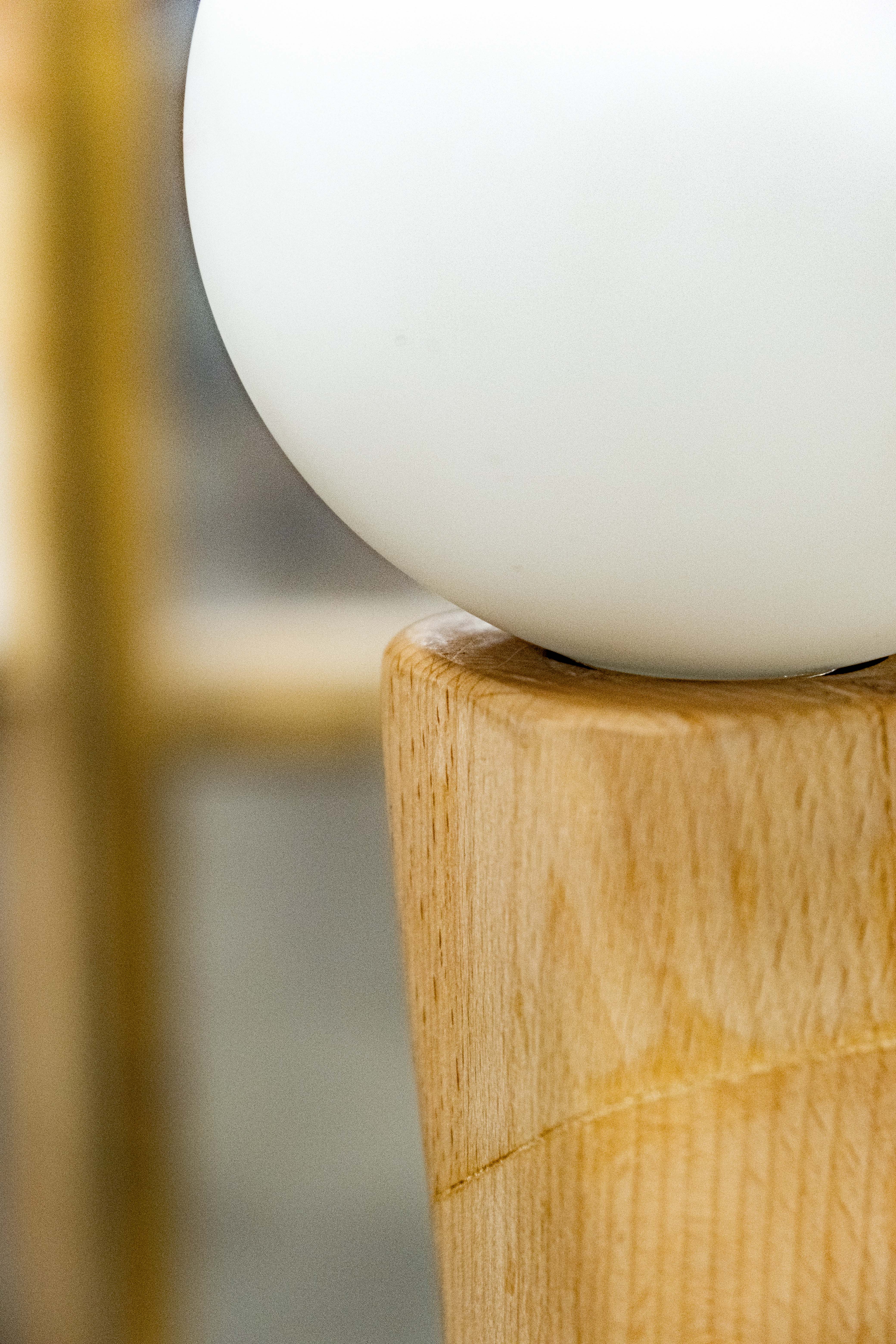 Wavy Floor Lamp