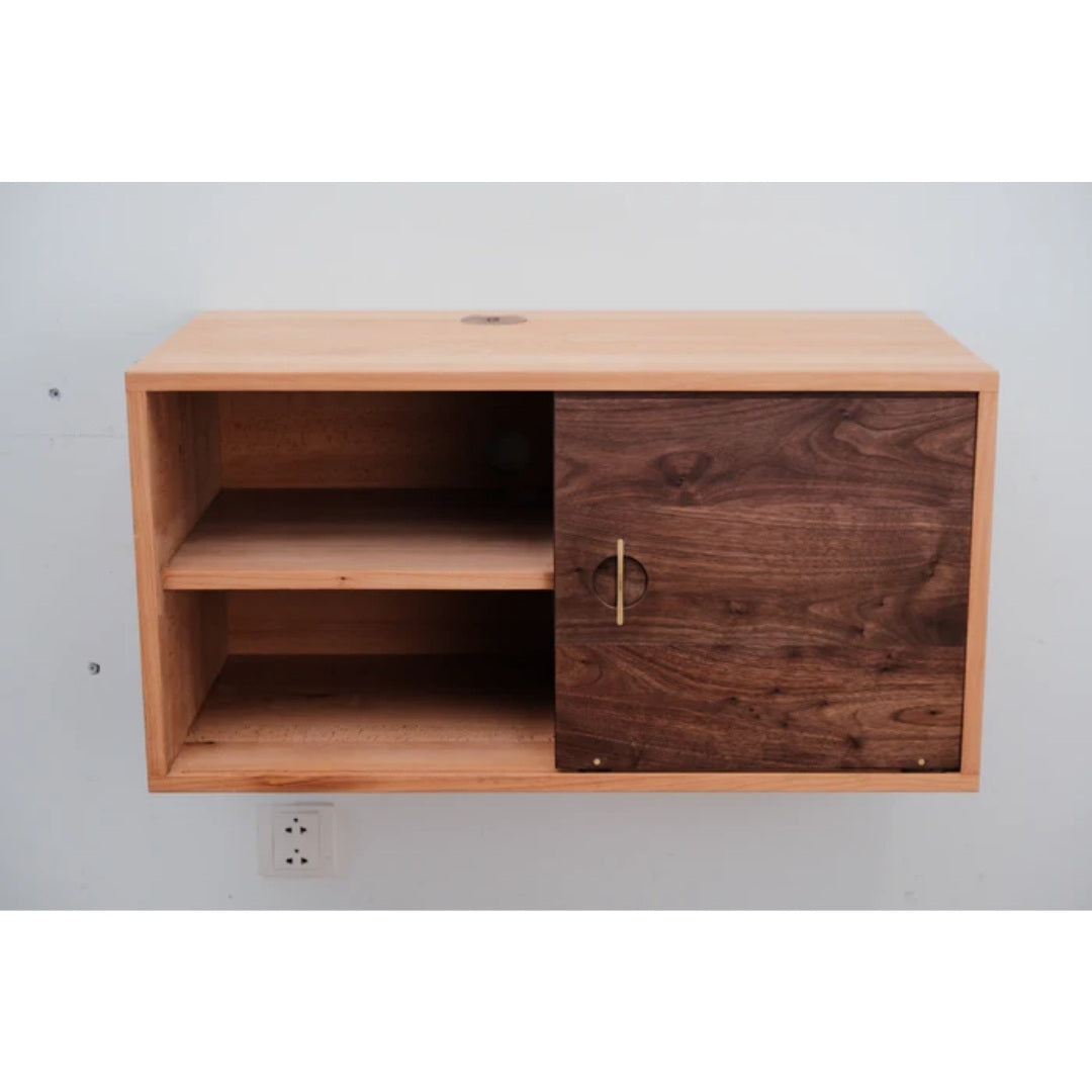 FLOATING VINYL SHELF