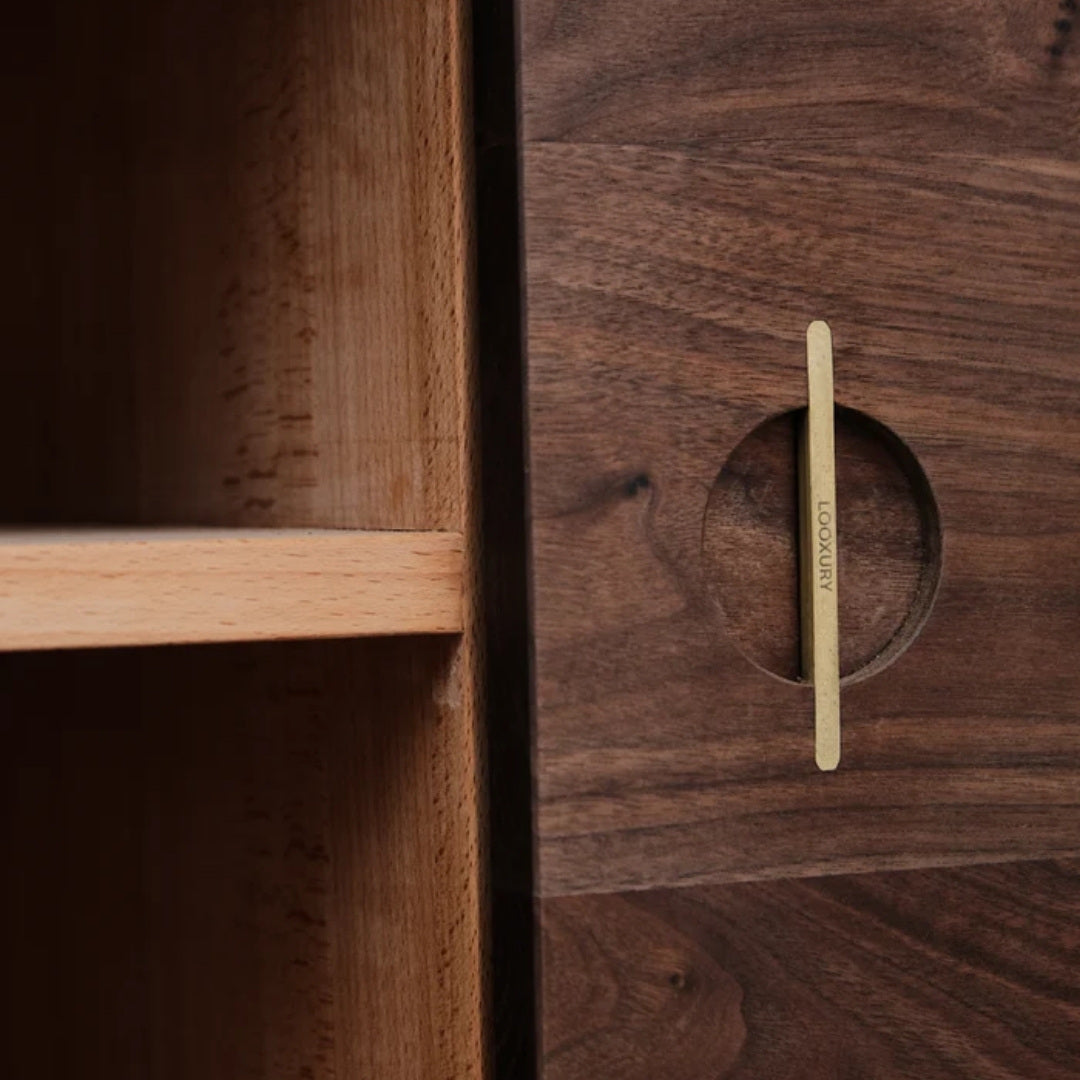 FLOATING VINYL SHELF