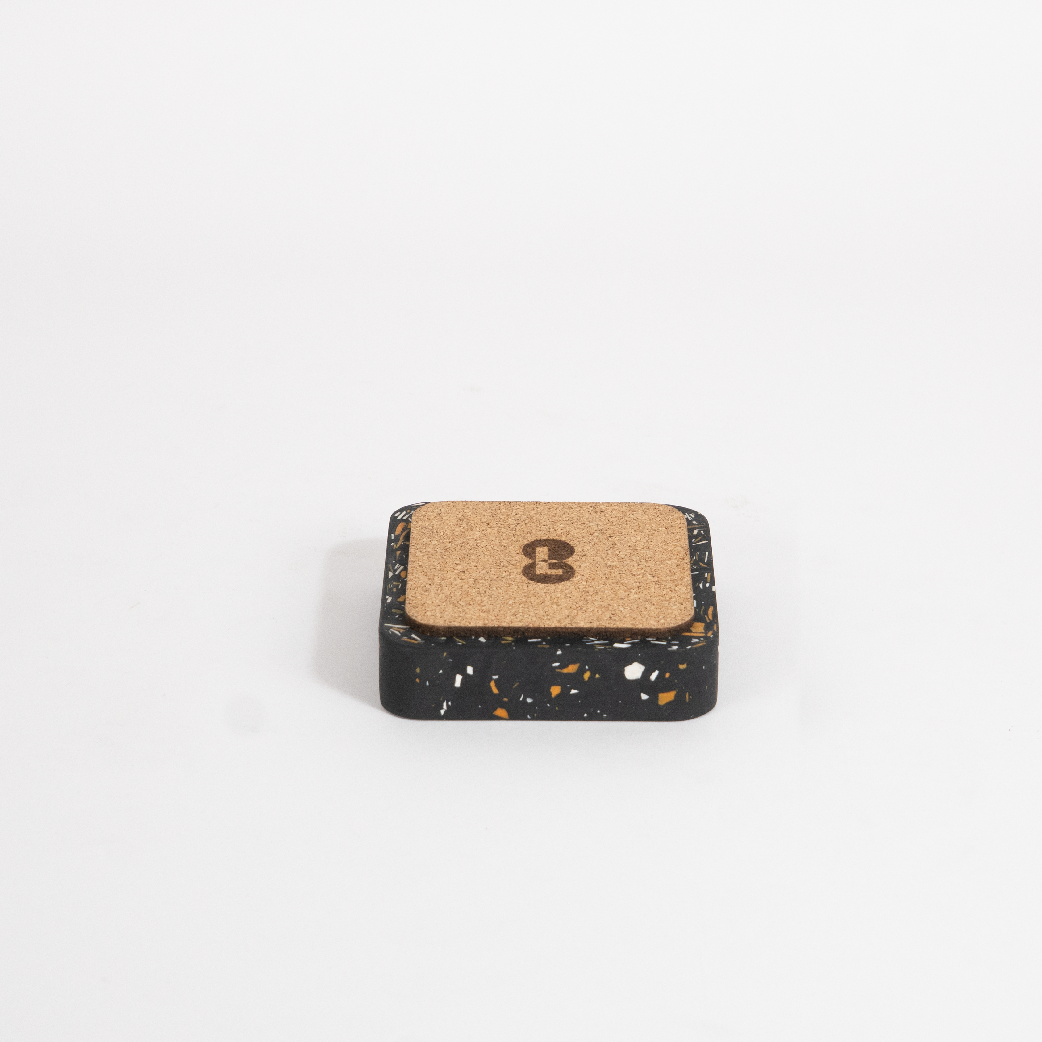 SQUARISH TRAY - SET OF 4 (BLACK)