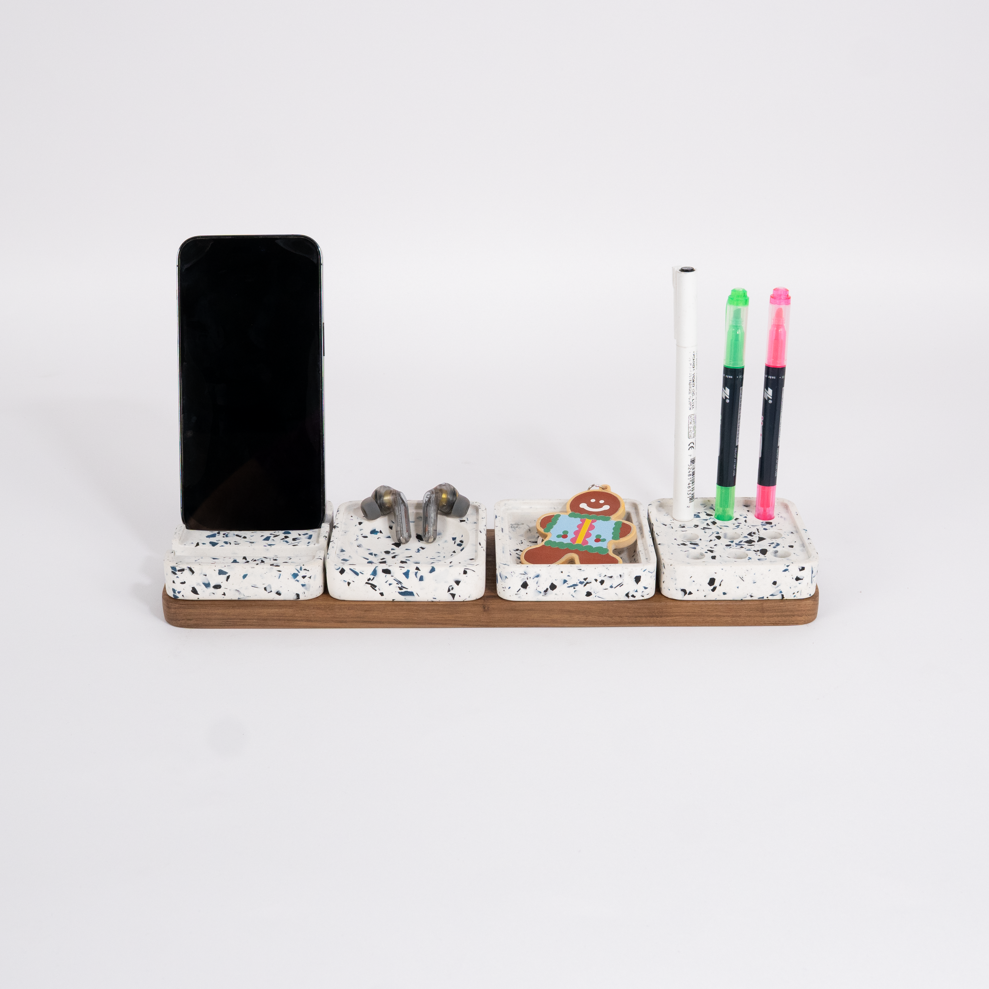 SQUARISH TRAY - SET OF 4 (WHITE)