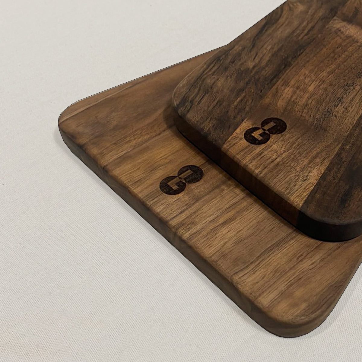 COUPLE SERVING BOARD SET OF 2