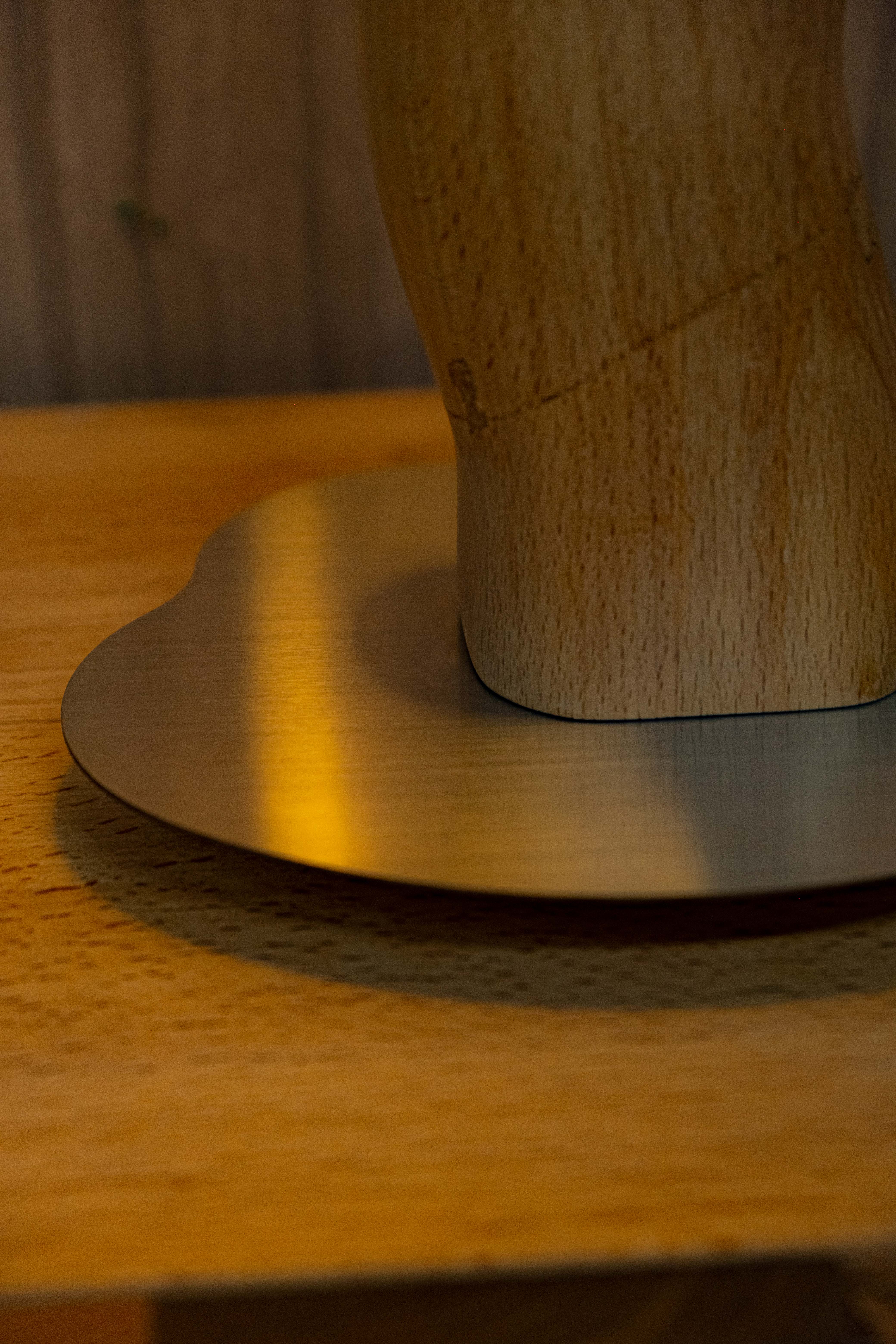 Wavy Table Lamp