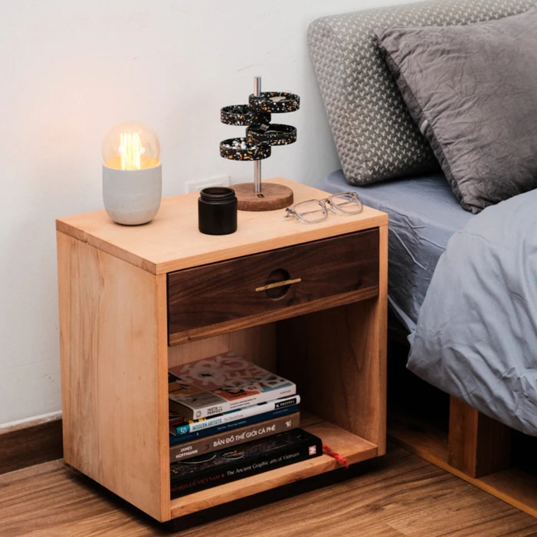 FLOATING LARGE NIGHTSTAND