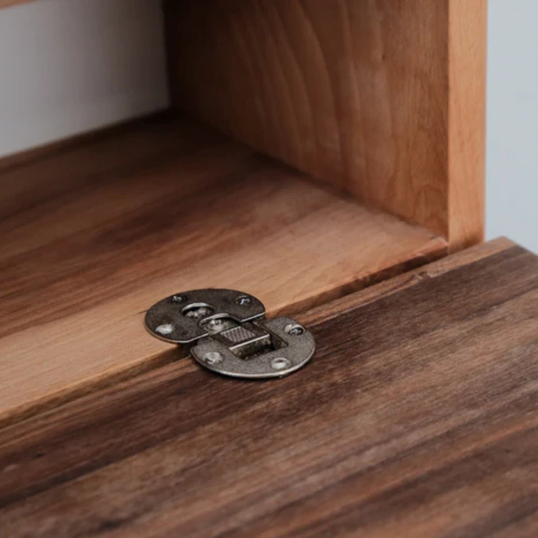 FLOATING STRAIGHT CABINET