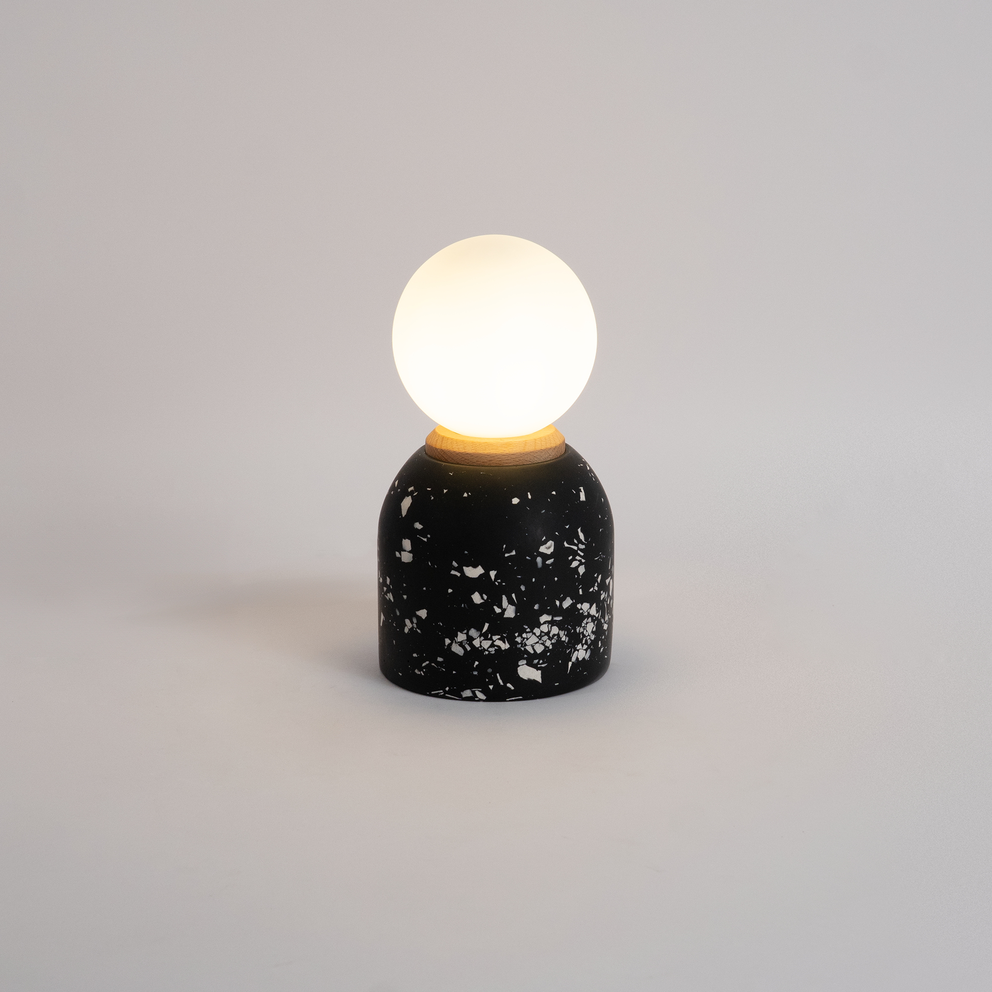 Peek Low Lamp